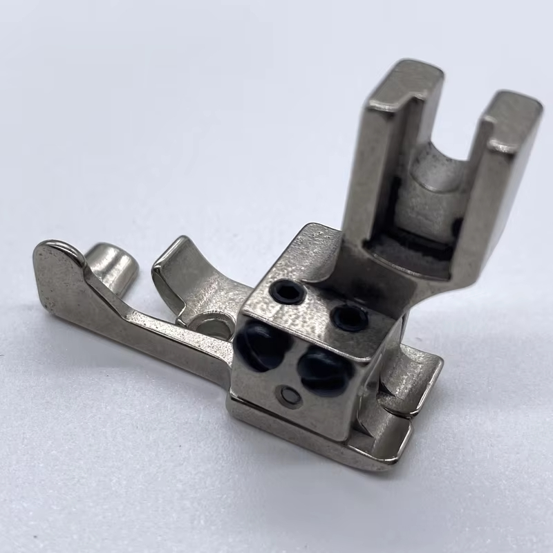 810 Straw Hat Presser Foot, Ed - огляд і ціна Rolled Hem Foot